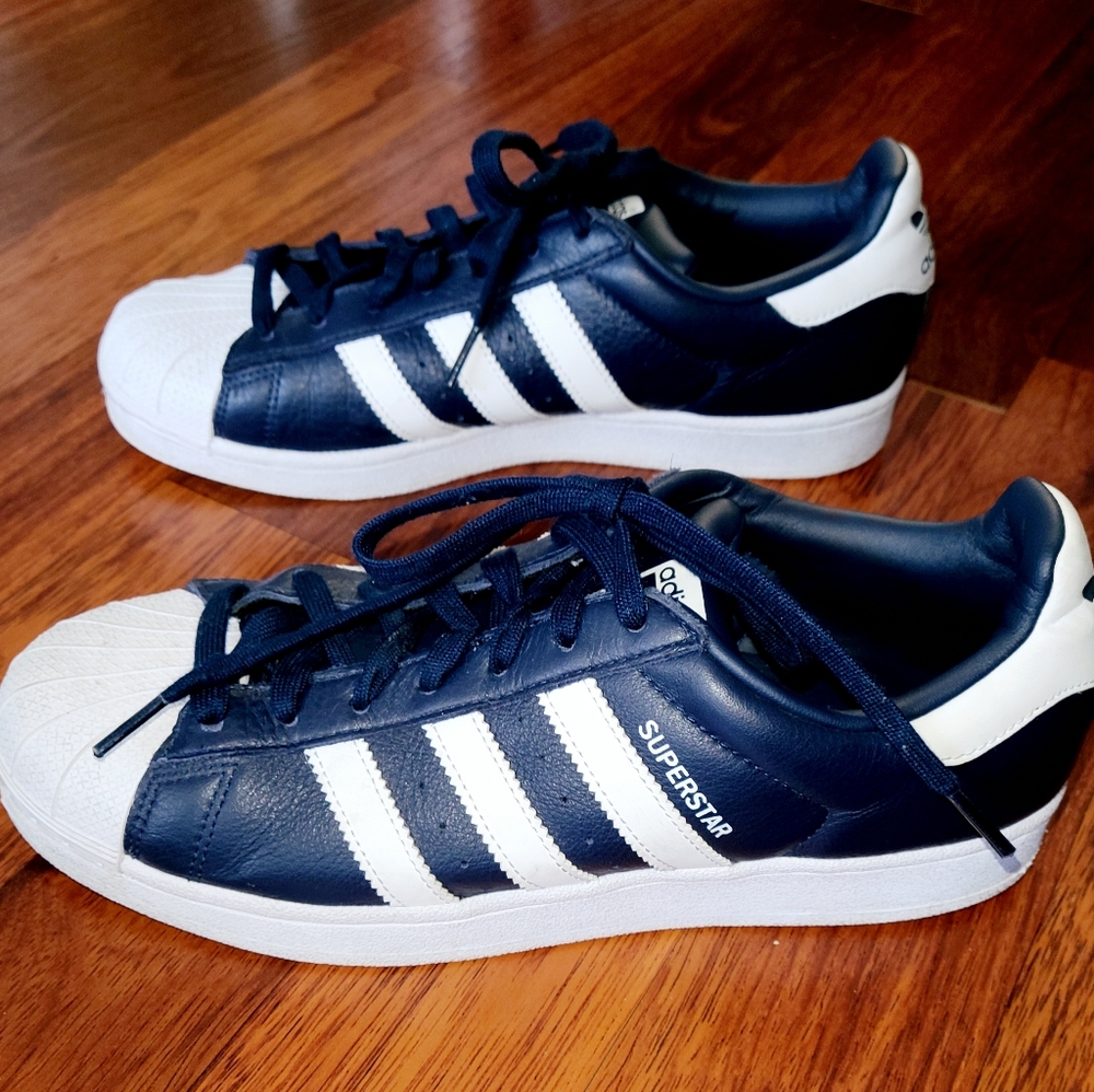 Addidas superstar sneakers